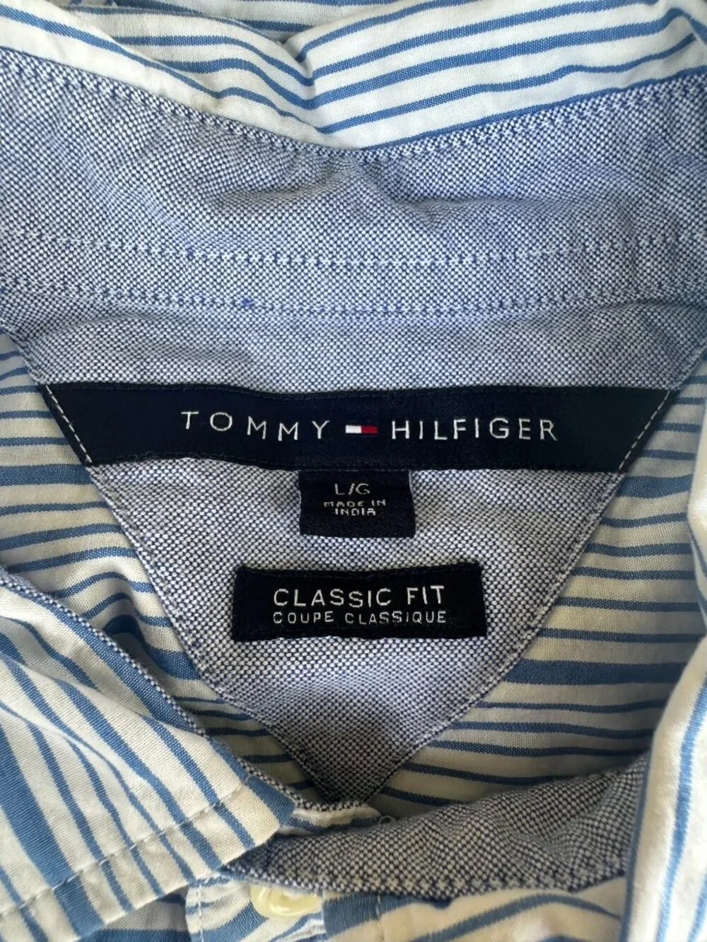 Tommy Hilfiger Men's Blue White Stripe SS Button Front Shirt Large Classic Fit